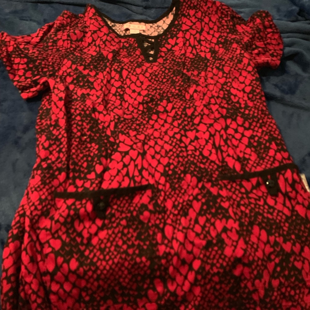 Koi scrub top
